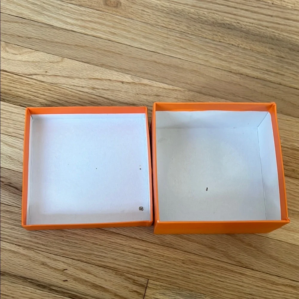 Hermès small Orange Gift Box -